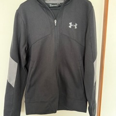 UNDER ARMOUR cold gear フルジップパーカー...