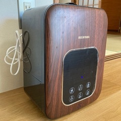 ハイブリッド加湿器　和6洋10畳　アイリスオーヤマの画像