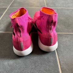 NIKE ランニングシューズの画像
