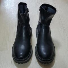 美品ブーツ　Sサイズ