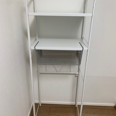 シェルフユニット (メタル製の吊り下げ収納カゴ付き)の画像