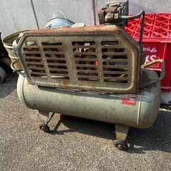 日立　エアーコンプレッサー　ジャンク品