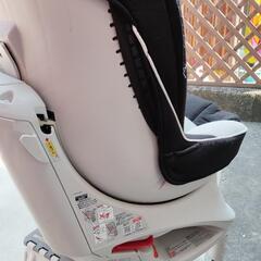 エールベベ　回転式チャイルドシートの画像