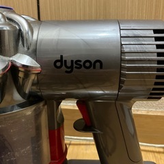 (お譲り先決定)ダイソン　掃除機の画像