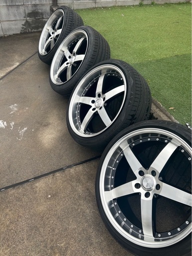 20インチ　タイヤホイール