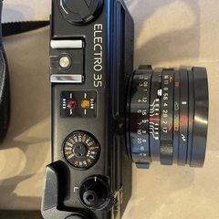 壊れています、YASHICAカメラの画像