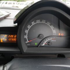 (6465) 38万　H.21(2009)年　トヨタ iQ 100G レザーパッケージ プラス　AT　ナビ付　黒　走行137,635KMの画像