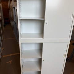 書庫上下セット　鍵付き　幅８８　奥３８　高さ１８６ｃｍの画像