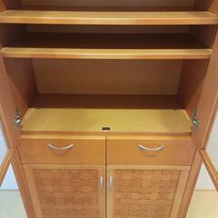 収納家具　食器棚の画像