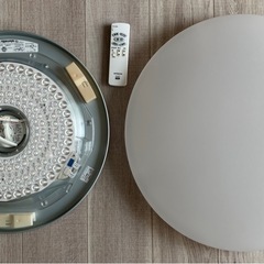 LED 照明　シーリングライト　
HITACHI 