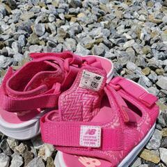 new balanceサンダル14cmの画像