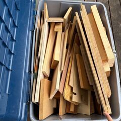余り木材　廃材　端材　DIY　日曜大工　2x4　合板　ヒノキ　杉　不要木材　焚付の画像