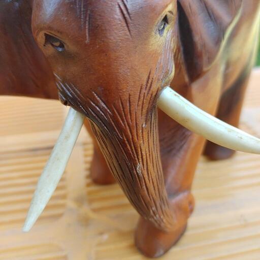 タイ国一刀彫象の置物小振りアンティーク 幅17cm 高さ15cm (熊本