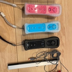 Wiiセット　リモコン、ボード、ソフト6個付きの画像