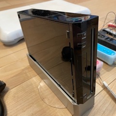 Wiiセット　リモコン、ボード、ソフト6個付きの画像
