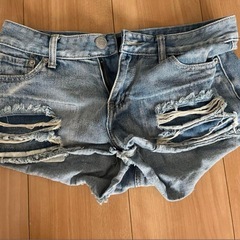 ショートパンツ