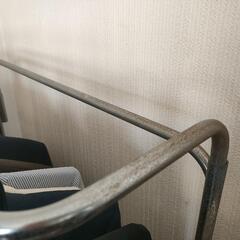 【条件あり】洋服掛け3台(破損あり)の画像