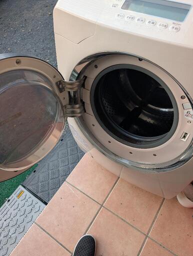決まりました】【差し上げます‼️】ドラム式洗濯機 (えみ
