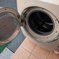 決まりました】【差し上げます‼️】ドラム式洗濯機 (えみ