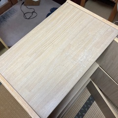 3段 木製収納棚 扉付きの画像