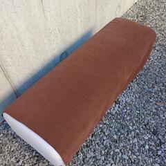 ベンチタイプ　スツール　三人掛けの画像