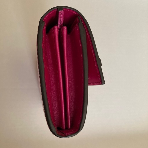 ⭐️最終お値下げから更に大幅値下げしました‼️GUCCI 長財布　