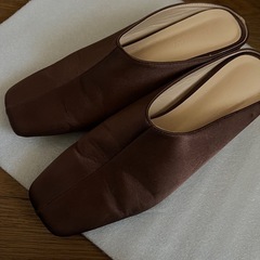 Mサイズ　茶色　サンダル