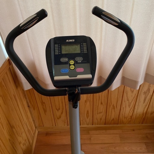 健康器具自転車 自転車こぎ器 K-12[ペダル 運動器具 運動 高齢者 自転車 椅子に座って 