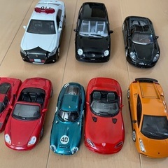 車のおもちゃ　