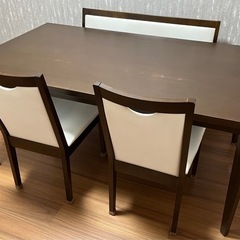 ダイニング4点セット　お譲りします