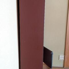 本棚　ガラスの引き戸つきの画像