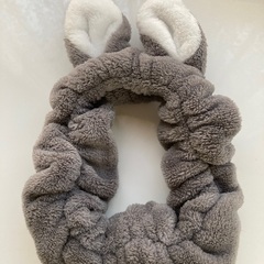 ヘアバンド2個ウサ耳あり　受け渡し者決定の画像