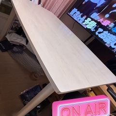 ダイニングテーブル