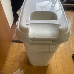 ゴミ箱