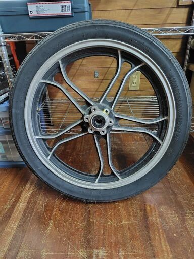 xj400dフロントホイール