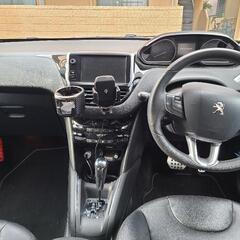 プジョー208の画像