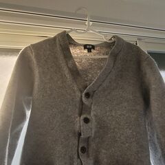 ユニクロのカーディガンをお譲りします