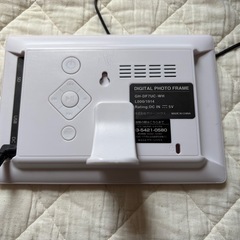 デジタルフォトフレーム ホワイト GH-DF7UC-WH [7インチ] の画像