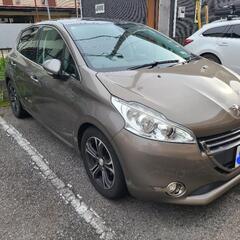 プジョー208の画像