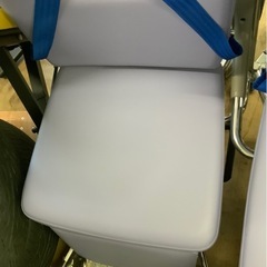【中古品】　　　ナビス　　　理美容椅子　 