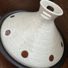 タジン鍋♡新品♡保管品♡白×茶色水玉♡の画像
