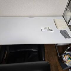 机、テーブル 120*60高さ72cm