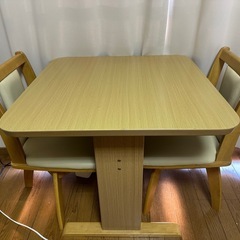 ニトリのダイニングテーブルセット