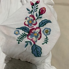 アヴァンリリィのチュニックの画像