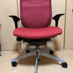 バロン　チェア　肘掛けにひびあり