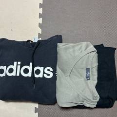 トレーナー2枚とパンツ