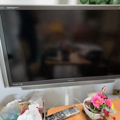 シャープ液晶テレビ　52インチ　　2008ねんの画像