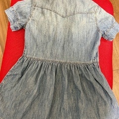 GAP Sサイズ(115-120cmくらい)デニム柄ワンピースの画像