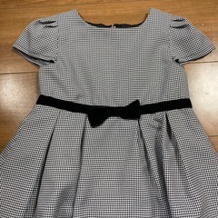 フォーマルワンピース　110㎝の画像