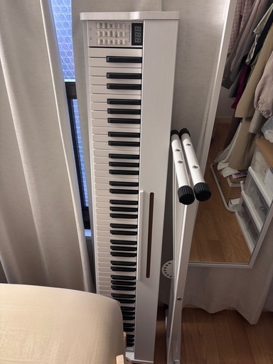 電子ピアノ ペダル 椅子つき  ほぼ新品